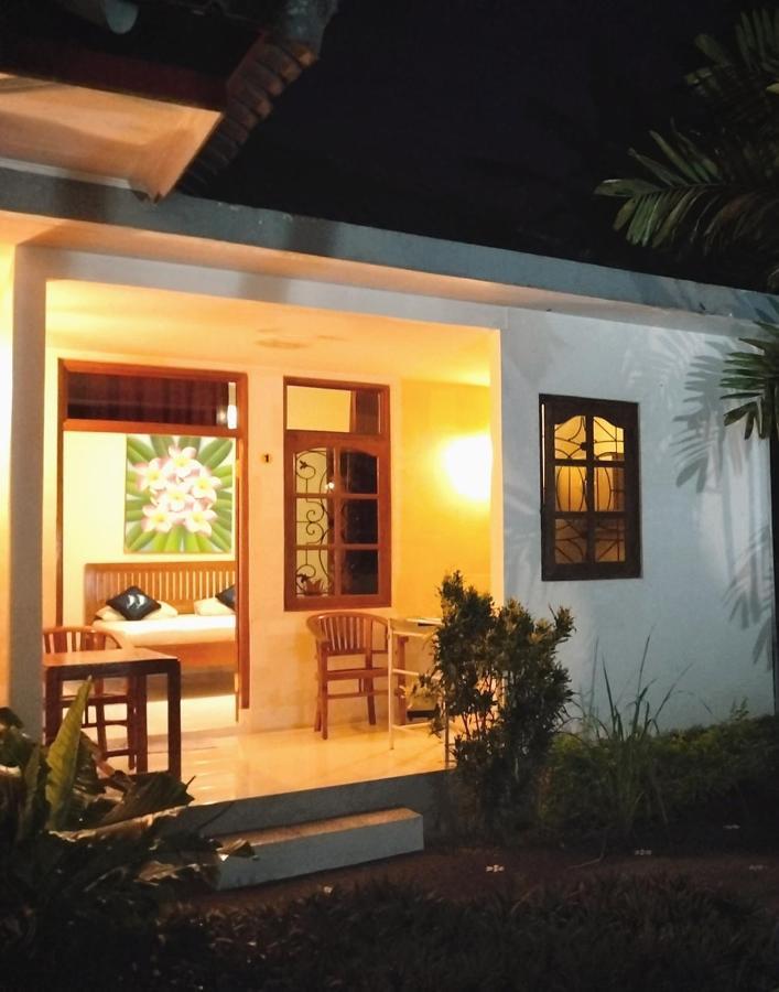 Kaia Lovina Guest House Экстерьер фото